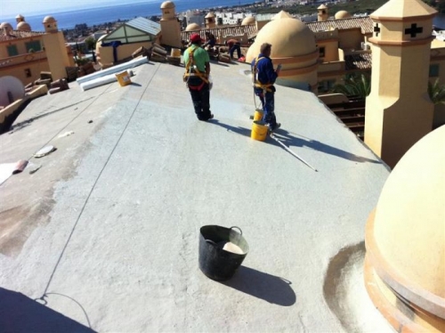 Reimpermeabilización de tejados en Comunidad de Propietarios Los Flamingos en Marbella ( Málaga )